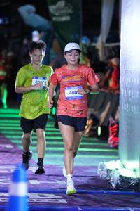 BIB: 400, 4402
                            <button type="button" onclick="openModal(26221325)" class="btn btn-primary btn-sm float-right btn-popup" data-toggle="modal" data-target=".modal-high-quality">
                        <i class="fas fa-shopping-cart"></i> Add to Cart
                    </button>
                                            <button type="button" onclick="isThisMe(26221325, true)" class="btn btn-success btn-sm float-right btn-popup btn-isme hidden" data-toggle="tooltip" data-placement="bottom" title="นี่คือรูปของคุณใช่ไหม คลิกที่นี่เพื่อเอาเข้าอัลบั้ม">
                        <i class="fas fa-plus"></i> Add to album
                    </button>
                    <button type="button" onclick="isThisMe(26221325, false)" class="btn btn-warning btn-sm float-right btn-popup btn-isnotme hidden">
                        <i class="fas fa-ban"></i> Remove from album
                    </button>